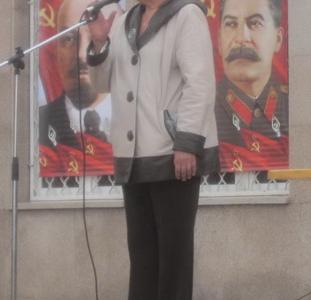 Татарстан. В Альметьевске прошёл митинг с требованием     снизить тарифы в ЖКХ и оказать господдержку «детям войны»