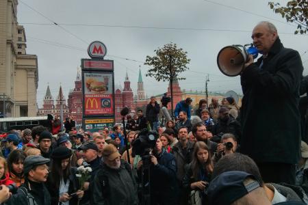 «Спасти науку – спасти Россию!». Представители научной общественности пришли к Государственной думе поддержать позицию КПРФ по вопросу «реформы» РАН