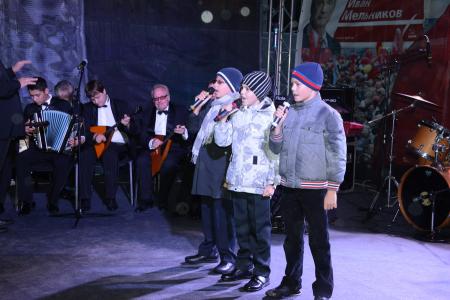 «За нами Москва! И наша Победа за нами!». В Москве завершился митинг-концерт в поддержку кандидата в мэры от КПРФ И.И. Мельникова