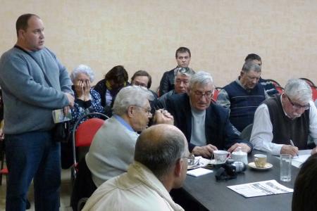 Саратовские коммунисты провели городскую конференцию, посвященную 20-й годовщине расстрела Верховного Совета РСФСР