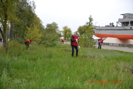 В городе-герое Волгограде прошел коммунистический субботник