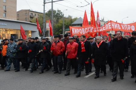 "Эхо Москвы". Г.А.Зюганов на митинге памяти павших 20 лет назад защитников Дома Советов: "Нам как никогда требуется единство русских"