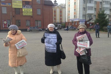 Тобольские коммунисты вспомнили защитников Верховного Совета РСФСР