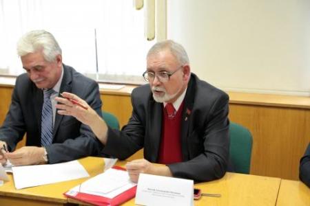 Курганская область. Коммунисты на круглом столе высказали свое отношение к региональному законопроекту о капитальном ремонте жилых домов
