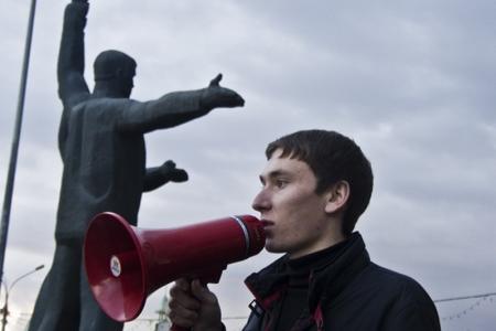 Новосибирск: Эстафету в борьбе за безлимитный проезд от пенсионеров приняли студенты