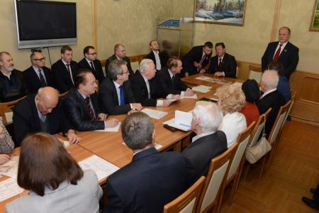 Г.А. Зюганов вручил памятные медали ЦК КПРФ «95 лет ВЛКСМ» участникам Общероссийского Штаба протестных действий