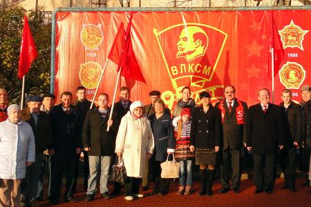 Митинги курских коммунистов в честь 95-летия ВЛКСМ