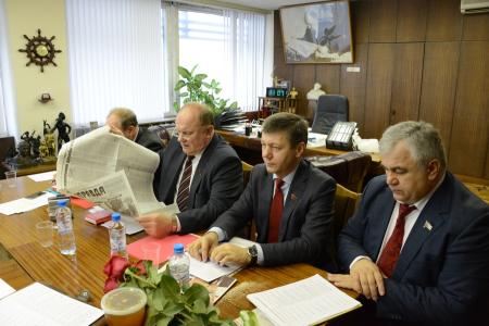 «Возрождение дружбы народов — это благороднейшая задача». Г.А. Зюганов принял участие в круглом столе в редакции газеты «Правда»