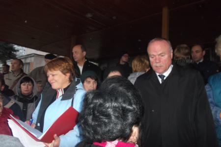 Московские коммунисты поддержали граждан, протестующих против сноса их гаражей