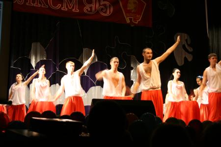 Комсомольцы Белгородской области организовали вечер-встречу комсомольцев разных поколений, посвященную 95-летию ВЛКСМ