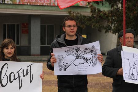 Старый Оскол. Пикет против роста тарифов ЖКХ