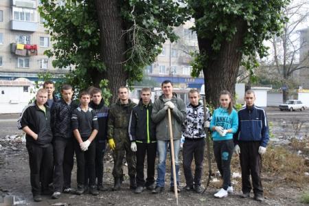 Воронежская область. Семилукские комсомольцы провели экологический субботник