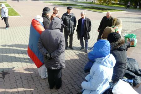 «Акция отчаяния». С.И. Юрченко встретился с голодающими барнаульскими дольщиками