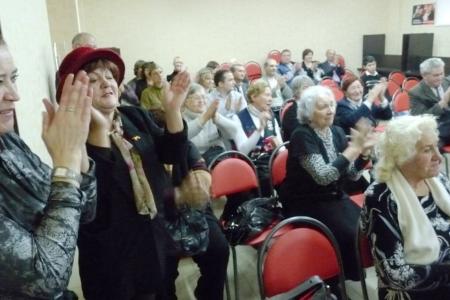 Саратов. Торжественное собрание в честь 95-летия ВЛКСМ