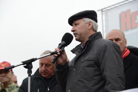 "Эхо Москвы". Г.А.Зюганов на митинге памяти павших 20 лет назад защитников Дома Советов: "Нам как никогда требуется единство русских"