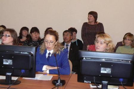 Курган. Коммунисты приняли участие в заседании областного родительского комитета
