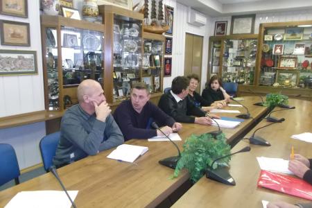 Московские коммунисты обсудили с общественниками, как не допустить мошеннических действий в жилищной сфере