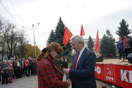 Праздник, который всегда с нами. Празднование годовщины Октября в Северной Осетии