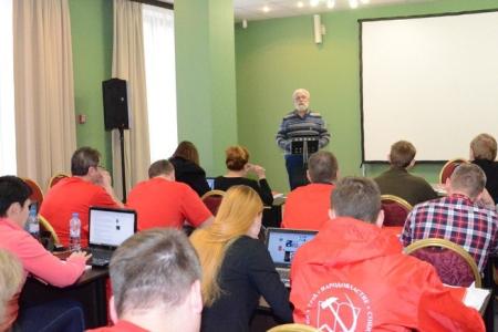 Г.А. Зюганов вручил дипломы выпускникам Центра политической учебы