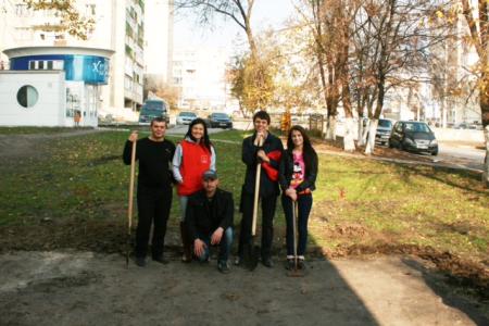 Депутат-коммунист Белгородского ГорСовета выполняет свои первые наказы
