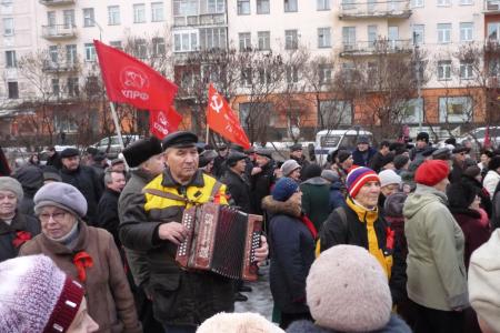На Мурманской земле чествовали Великий Октябрь и требовали отставки правительства