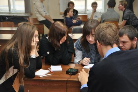 Молодость и интеллект – залог будущих побед. Турнир по брейн-рингу в Санкт-Петербурге