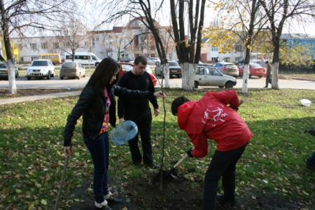 Депутат-коммунист Белгородского ГорСовета выполняет свои первые наказы
