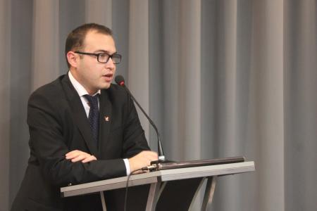 Российские коммунисты проводят в Свердловске семинар-совещание партийного актива