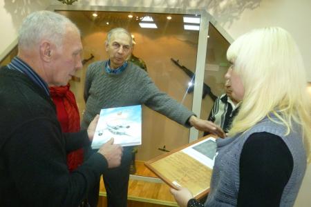 Депутаты Алтайского краевого Заксобрания приняли участие в открытии музея легендарного советского конструктора Михаила Калашникова