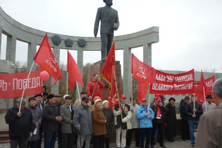 День Великого Октября в Калмыкии
