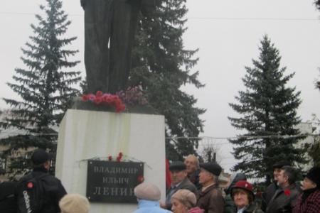 Калужский обком КПРФ. Ленин и теперь живее всех живых!