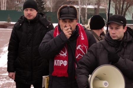 Барнаульские коммунисты и комсомольцы провели акцию солидарности с бастующими рабочими завода «Антолин» в городе Санкт-Петербурге