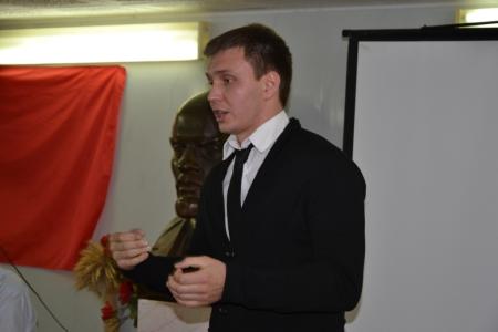 Астраханские коммунисты обсудили национальный вопрос