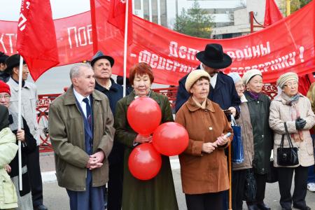 День Великого Октября в Калмыкии