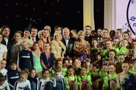 Во имя добра! Г.А. Зюганов зажег факел на открытии фестиваля спорта в Москве