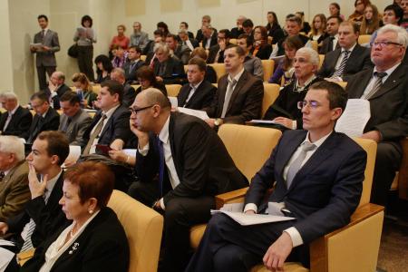 Рачительно использовать природные ресурсы страны! В.И. Кашин принял участие в парламентских слушаниях в Госдуме 