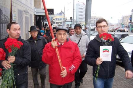 Долой министров-капиталистов! Коммунисты Татарстана провели митинг в честь годовщины Великого Октября