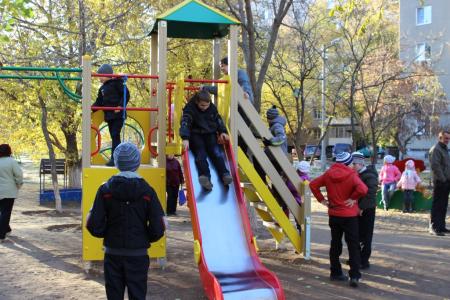 Волгоградская область. В Волжском стало на пять детских площадок больше
