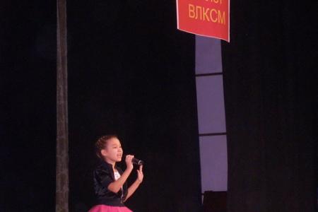 Связь времён и поколений. В Калуге состоялся праздничный концерт, посвященный 95-й годовщине ВЛКСМ 