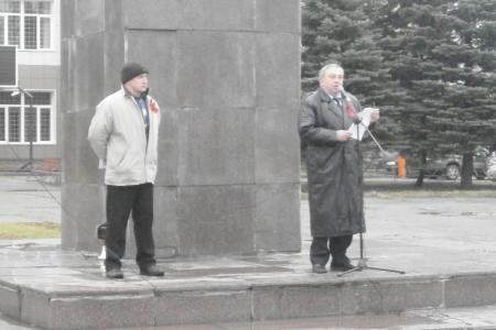Алтайские коммунисты 7 ноября потребовали отставки  губернатора и Правительства 