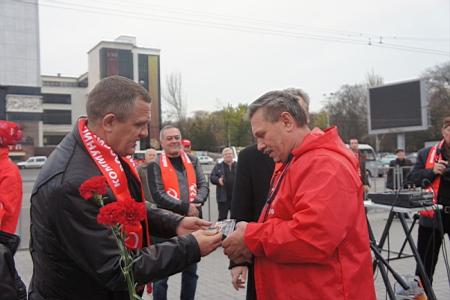 Ростовская область: Дон встретил годовщину Октября массовыми митингами и демонстрациями