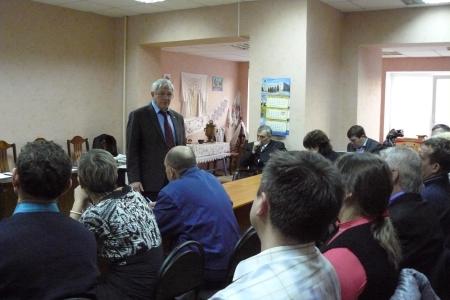 Воплощать в жизнь интересы избирателей!  В Липецке прошло совещание депутатов-коммунистов всех уровней