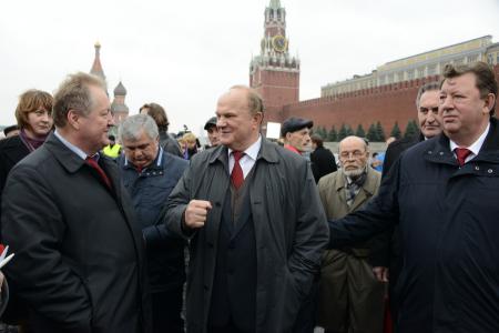 Г.А. Зюганов на Красной площади: «Мы обязаны помнить уроки Октября, опираться на свою тысячелетнюю историю и двигаться вперед»