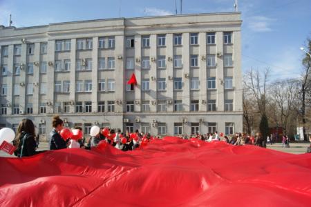 Праздник, который всегда с нами. Празднование годовщины Октября в Северной Осетии