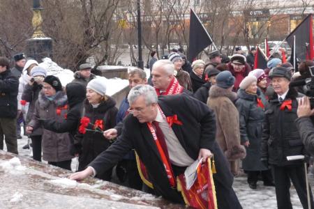 На Мурманской земле чествовали Великий Октябрь и требовали отставки правительства