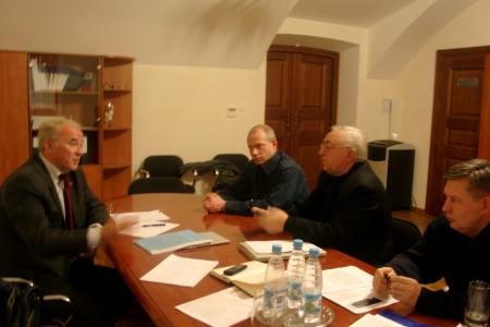 Депутат-коммунист Вячеслав Тетёкин работает в Тюмени и Тобольске