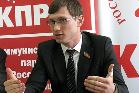 А.В. Прокофьев: «В мэрию Казани завтра мы принесём текст Конституции Российской Федерации и Республики Татарстан!»
