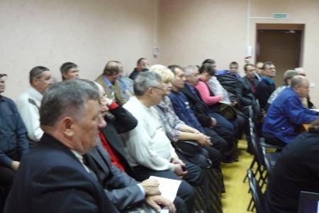 Воплощать в жизнь интересы избирателей!  В Липецке прошло совещание депутатов-коммунистов всех уровней