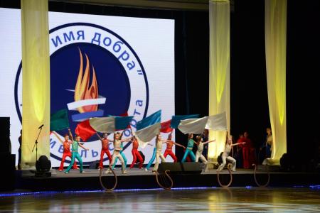 Во имя добра! Г.А. Зюганов зажег факел на открытии фестиваля спорта в Москве