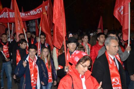 Ростовская область: Дон встретил годовщину Октября массовыми митингами и демонстрациями